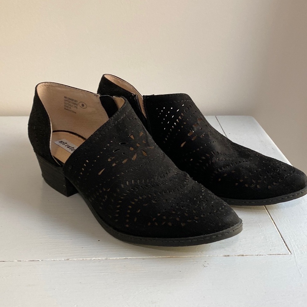 Cutout ankle booties